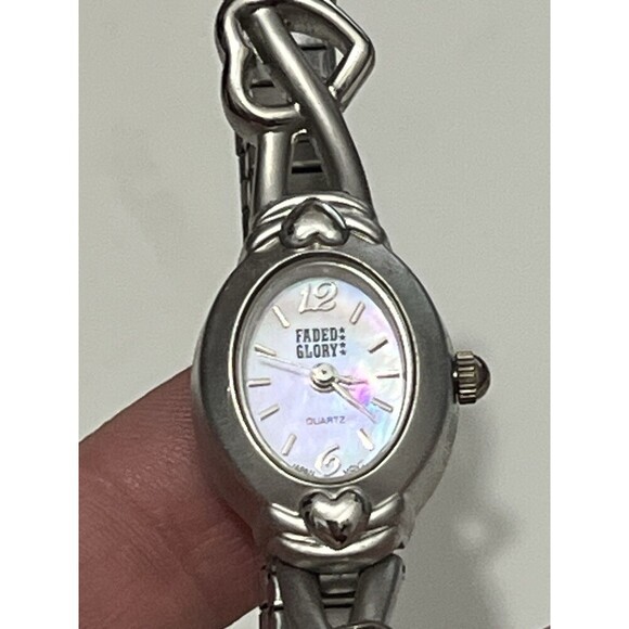 Fade And Glory Stainless Steel Hearts Pink Mother Of Pearl Quartz Elastic Watch - Picture 1 of 5